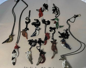 Collar personalizado de pájaros de alambre: colgante de cobre tejido a mano, pájaros de EE. UU.