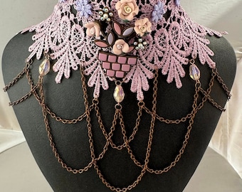 Gargantilla de encaje fucsia: colgante victoriano de maceta con cadena de cristal