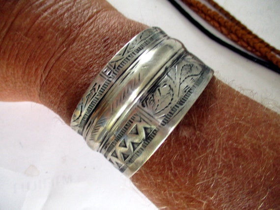 Sterling silver bangle Egypt Libya Tunisia Egypt p