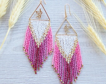 Ombre pink Fringe earrings with gold and white, Long bohemian beaded fringe earrings made of miyuki Delica beads and brass cubes