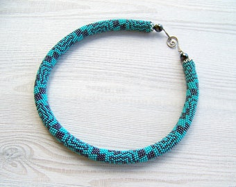 Bead crochet necklace with geometric pattern - Beaded rope necklace - Handmade jewelry - Beadwork - Grey and turquoise