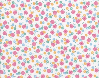 Penny's Pet's by Darlene Zimmerman for Robert Kaufman ADZ16183122 - Pink Floral - Reproduction Fabric - Cotton Fabric
