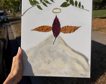 Homegoing / Arte de hojas prensadas de ángel sobre lienzo blanco / Regalo conmemorativo original de 11x14 / Arte de pared de condolencias / Las hojas muertas aún hablan