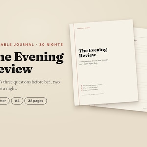 K&ouml;nnte beinhalten: Ein druckbares Journal mit dem Titel The Evening Review, das 38 Seiten in den Formaten US Letter und A4 umfasst. Das Deckblatt zeigt den Text: Seneca&rsquo;s three questions before bed, two minutes a night. Die Innenseiten enthalten linierte Bereiche.