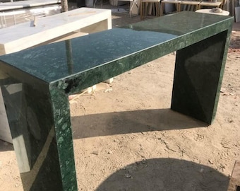 Konsolbord i grönt marmor, handgjort entrébord i natursten, modern vattenfallsdesign, lyxigt soffbord, hallinredning