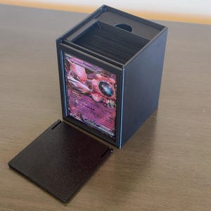Single-Deck Showcase Box | Pokémon TCG Compatible