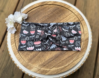 Gray pink floral, wide, floral,gift for her,nurse headband,boho headband,healthcare headband, gift idea,twist headband with buttons