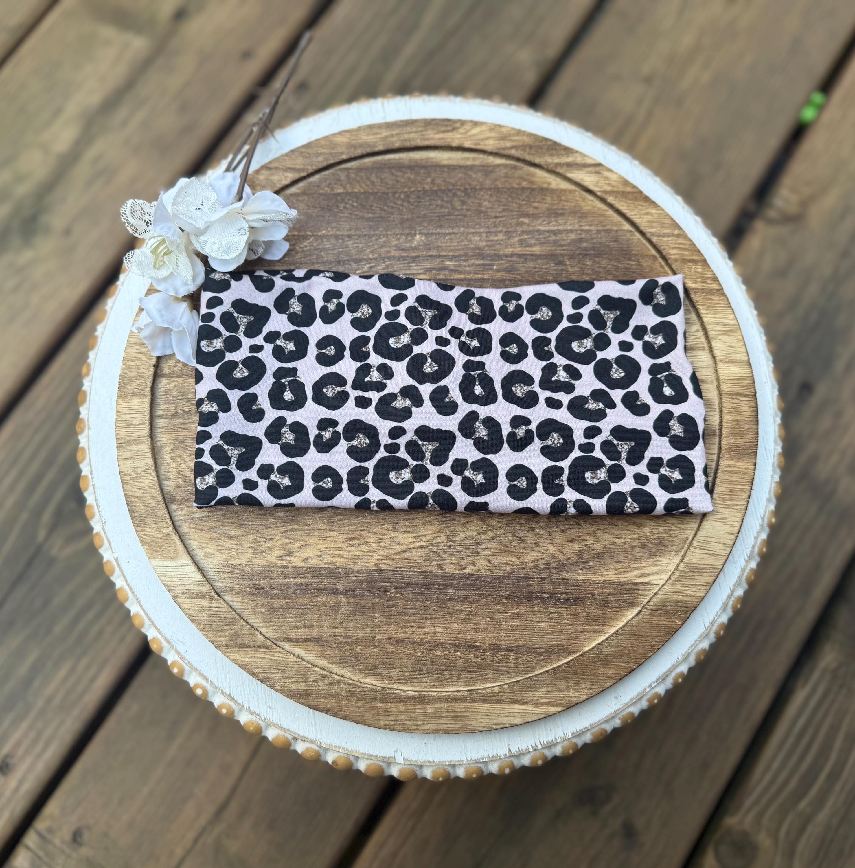 Leopard Comfy Pretty Twist Turban (NWT) Amazon.com: KISS COLORS & CARE Top Knot Pre-Tied Turban  main image 4