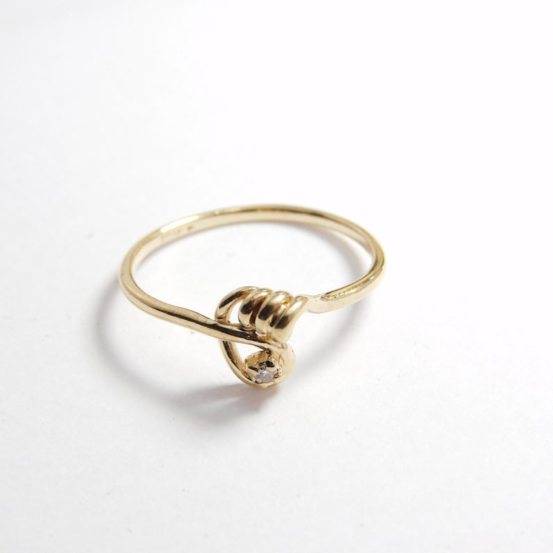 Vintage 10K Gold Twist Ring with Diamond Accent Size 6L