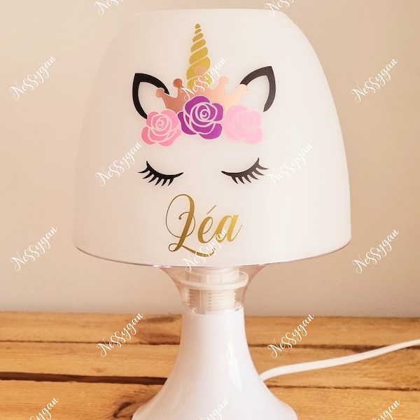 Lampe licorne personnalisée rose pour enfant avec prénom - Cadeau de naissance, Noël, anniversaire