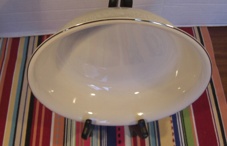 Fleetwood Fine China California for Treasure House RARE Medium Round Footed Vegetable Serving Bowl White on White Queens Lace Pattern