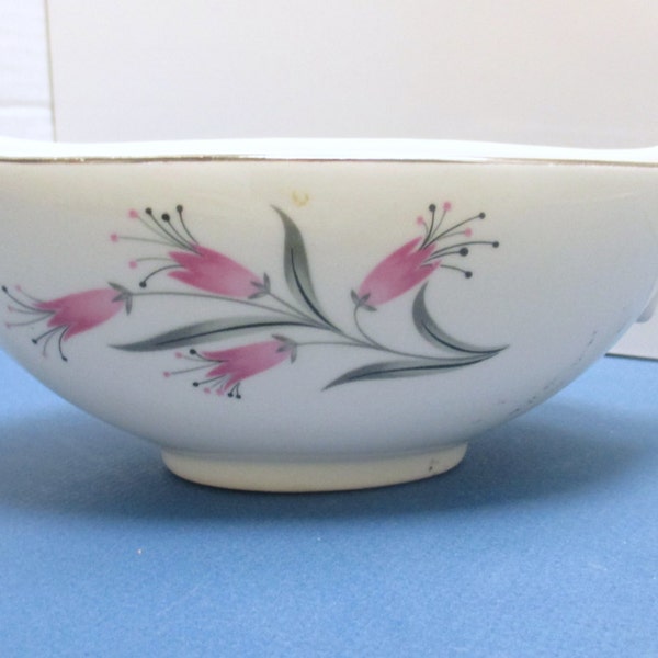 Homer Laughlin - Rhythm Shape - Bess Meyerson The Big Payoff Pattern - Gravy Boat - 1950s - Shipping Included