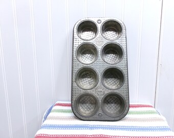 Vintage Ovenex Small 8 Muffin Tin Waffle Pattern X080, Muffin Pan