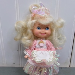 Vintage Cherry Merry Muffin Doll 1988