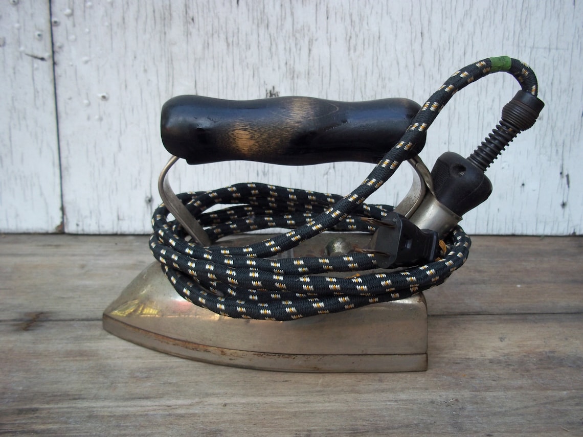 Antique/ Vintage Electric Iron AMERICAN BEAUTY w/cord WORKS Etsy