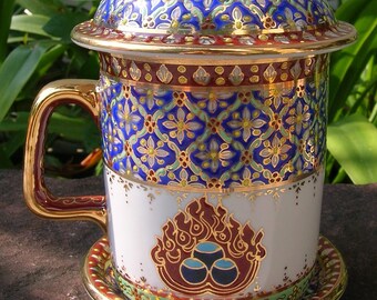 Three Jewels gold gilded porcelain Tea or Coffee mug with lid and coaster