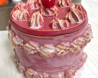 Handmade Ceramic Cake Jar: Kawaii Dessert Mug