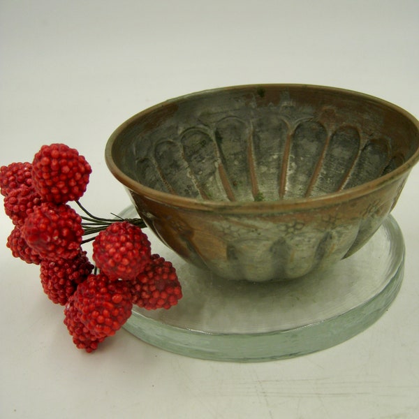 Vintage Hammam Bowl, Turkish Bath, Small in size, Palm size, Metal Design Embossed Bowl, Bath Room Decor