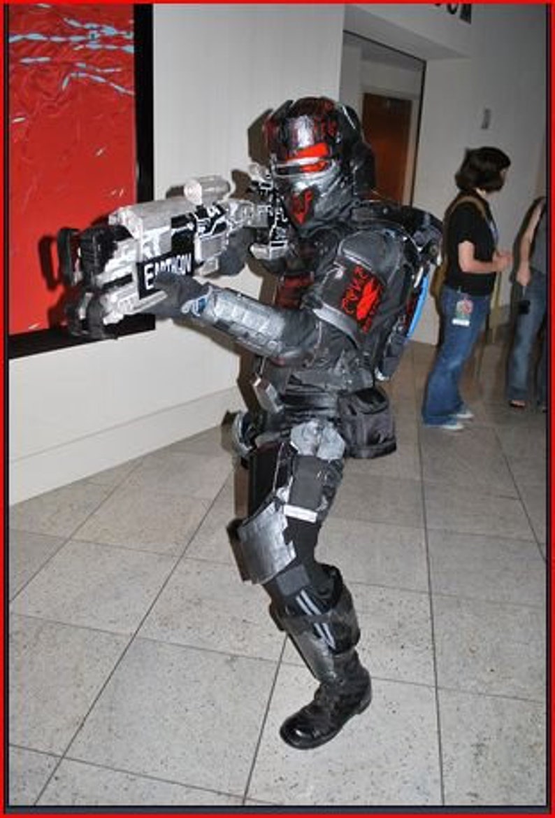 dead space armor cosplay dead space armor cosplay