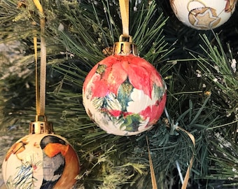SET OF 6 Vintage Style Decoupage Christmas Bauble