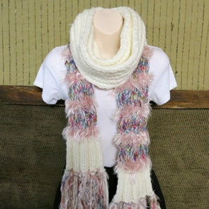 Women&#39;s Pink Fluffy Wool Scarf