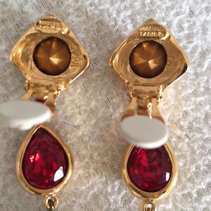 Boucles d'oreilles clips Pendentifs Robert Goossens, zircon rouge et perle image 9