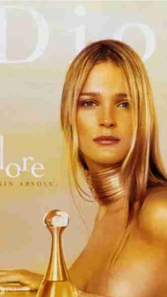 Collier J’adore de DIOR par Robert Goossens