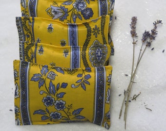 Lavendelkussens OF kast Hangzakje Uniek cadeau onder de 25 voor haar Provence stof Bloemenprint bloemen geel en blauw Ontspanningscadeau