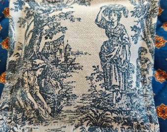 Lavender Sachet. Cotton Fabric. Set of 3. Toile de jouy print. white and blue. Closet scent