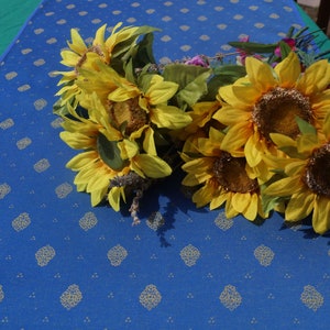 Camino de mesa de tela de algodón. Tela azul y blanca. Mantel de cocina provenzal de Jacquard francés corto y ancho. Regalo para ella por menos de 50 dólares