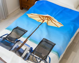 Couverture moelleuse en velours de chaises de plage - jeté côtier, cadeau pour les amoureux de l'océan, décoration d'intérieur d'été, cadeau de mariage nautique, couverture douce et confortable