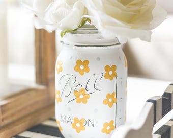 Yellow Daisy Mason Jar - Painted Yellow Daisies on Mason Jars - Painted Mason Jar Vase with Yellow Daisies and Gray Dots