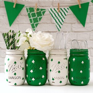 St Patrick Day Decor - Kelly Green Mason Jar - Shamrock Mason Jars - Painted Distressed Mason Jars