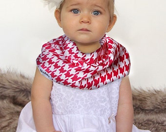 Modern Bib (Hot Pink Houndstooth) All in One Scarf & Bib "Scabib"  for babies or toddlers