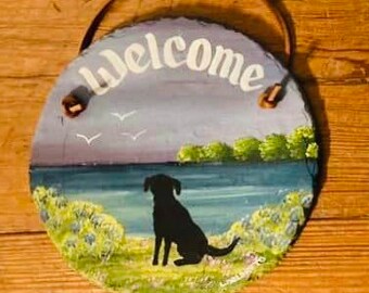 Small Handpainted Dog welcome, Lab silhouette Slate Sign, Dog silhouette Slate, Dog seashore Welcome Sign, Lab Retriever welcome sign