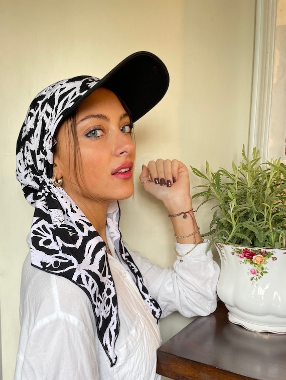 Sport Cap Scarf | Hat for the Sun | Gift for Friend Black White