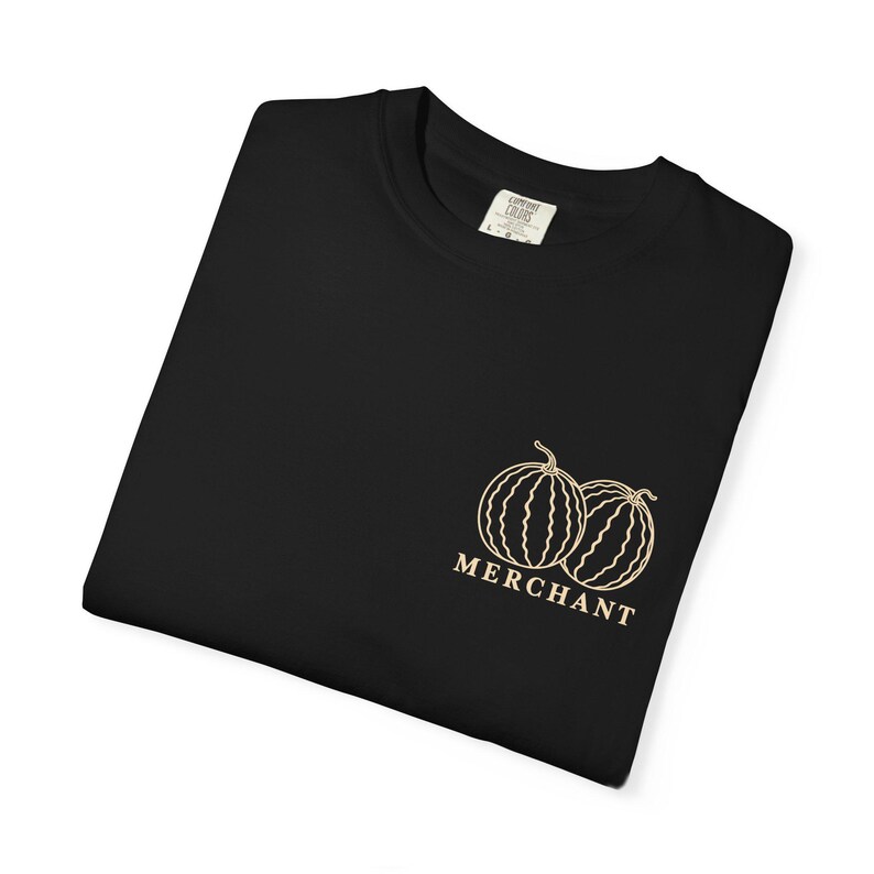 Koszulka z nadrukiem "Melon Merchant" | Minimalistyczna koszulka z nadrukiem kieszonkowym | Zabawna koszulka z owocowymi, komfortowymi kolorami | Prezent dla niego zdjęcie 14