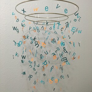 Alphabet Chandelier - Decoración de la habitación de la guardería - 3D Alphabet Mobile - Nursery Mobiles - Custom Paper Mobile - Decoración de bodas - Lámpara de araña de papel