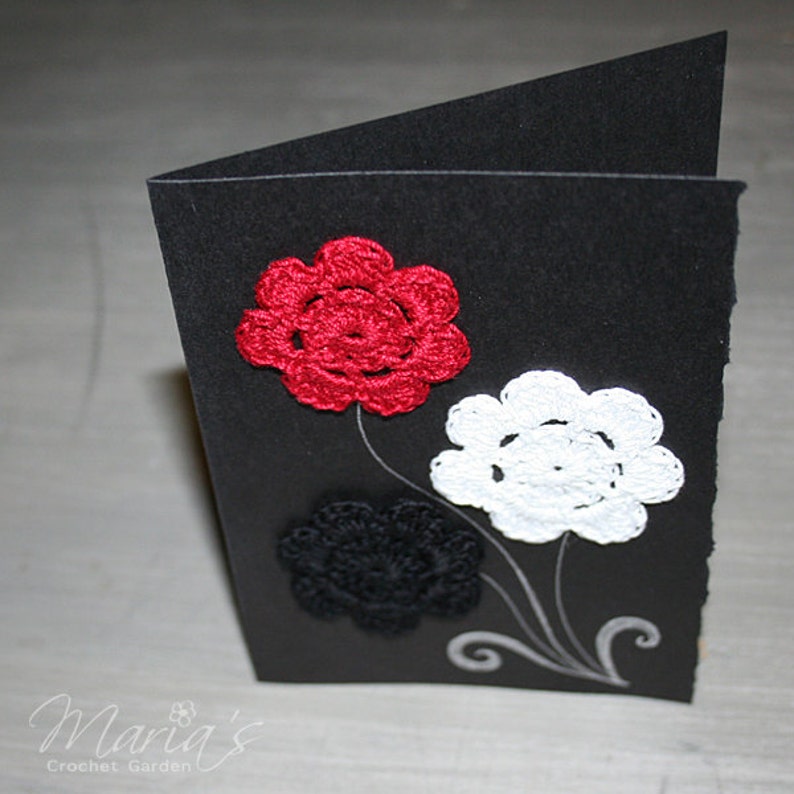 Set of 5 Black Greeting Cards With Crocheted Flowers / Thank Etsy