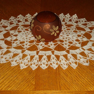 Crochet Doily / Lacy Crocheted Table Runner / Vintage Inspired Decor / Vintage Wedding / Crochet Handmade Doily / Wedding Table Decor