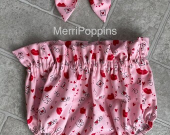 Valentine's Day Bloomer Shorts RTS size 12 mo with Bow,High Waist diaper cover,1st Birthday,Valentine Bloomies,Heart Bummies,Spring Bloomies