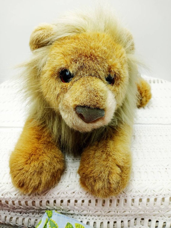dakin stuffed lion