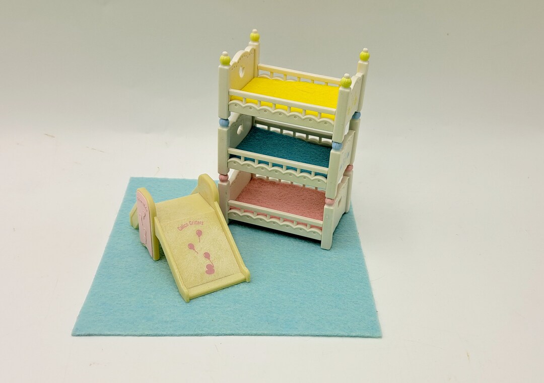 Sylvanian Families Calico Critters Elegante Set di mobili per sala da