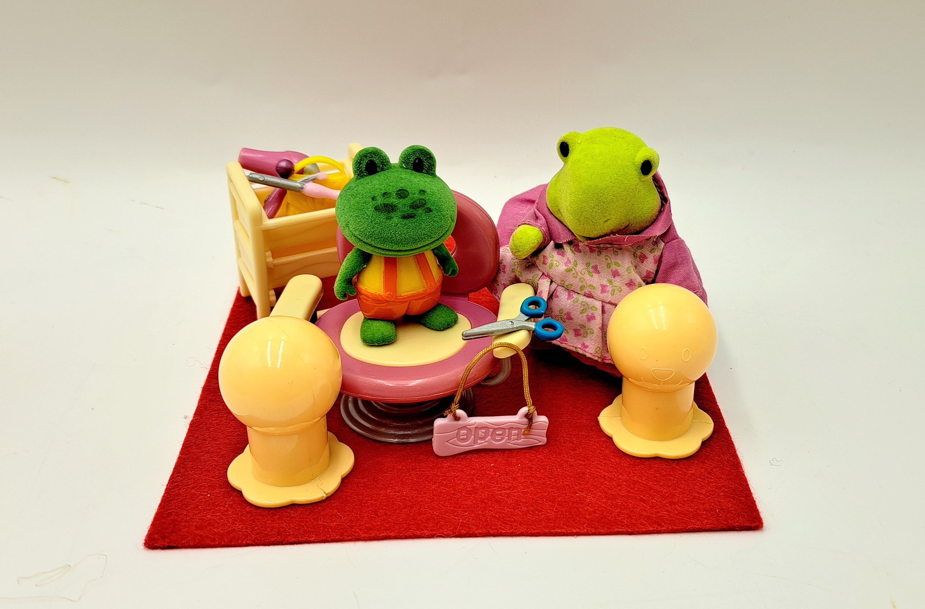 Woodzees Furniture, Woodzees Turtle, Beauty Salon, Hair Salon