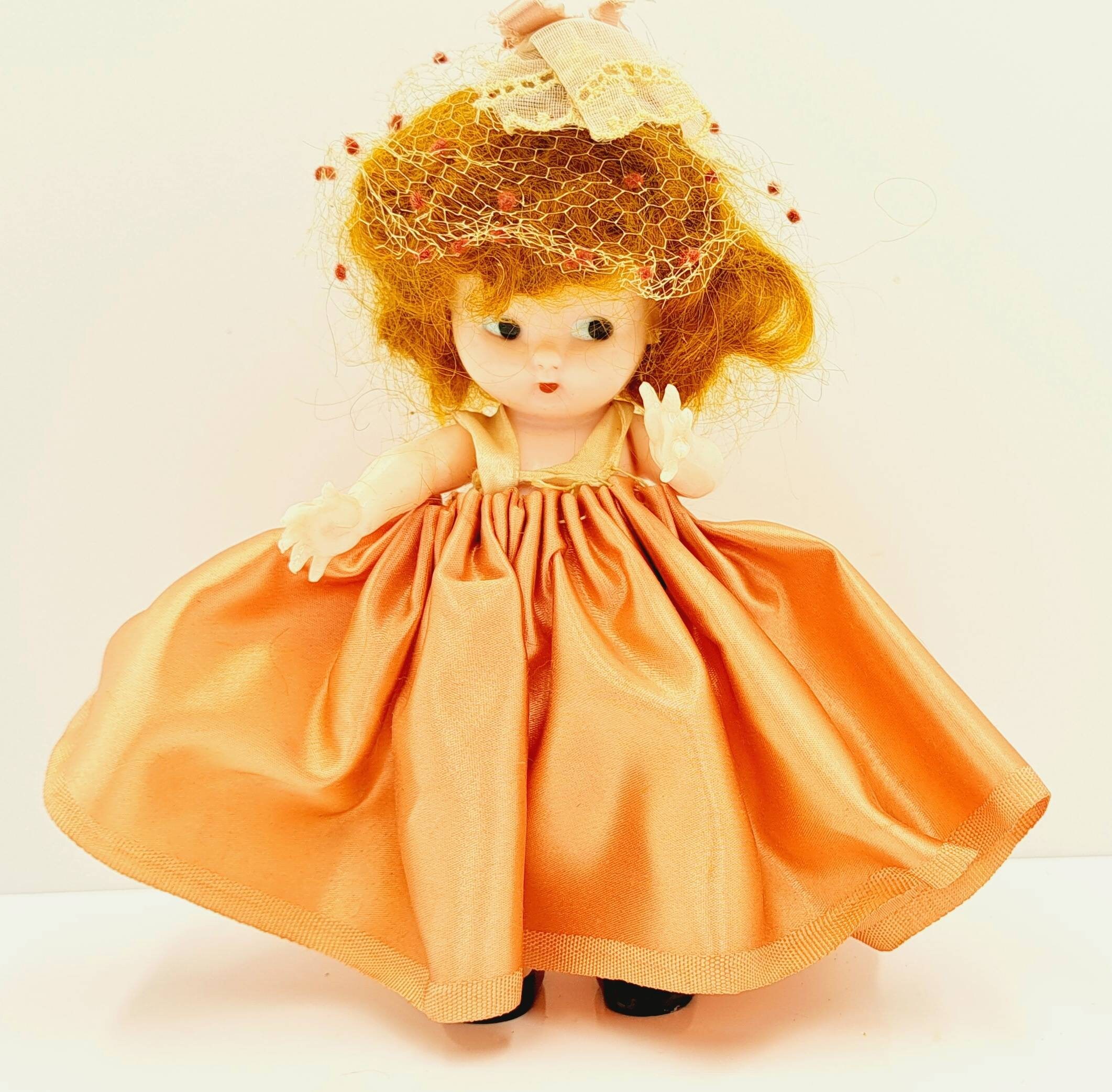 dolls from the 40s