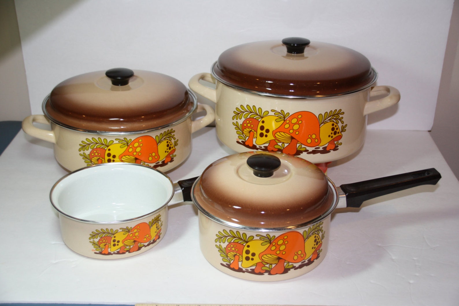 Vintage Mod Merry Mushroom Enamel Pots and Pans Set 4 Etsy