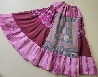 Falda de tapiz reciclada hecha a mano: arte bohemio de patchwork para llevar