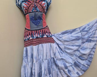 Vestido camisero reciclado con cinturón cruzado: estilo bohemio hippie hecho a mano