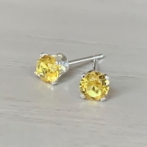 4mm topaz stud earrings / sterling silver, hypoallergenic