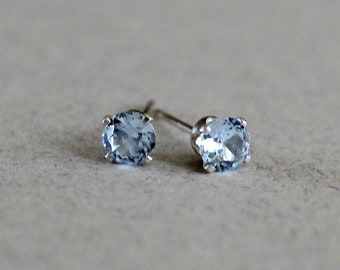 4mm aquamarine stud earrings / sterling silver / hypoallergenic